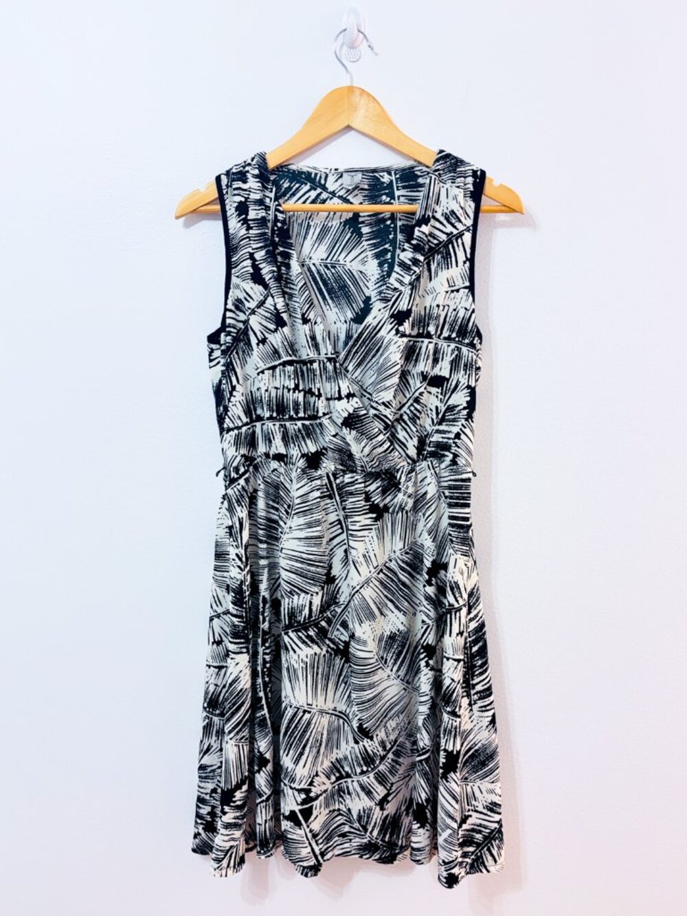 TRISTAN Black Leaf Print Dress | Flowy Feminine | Medium